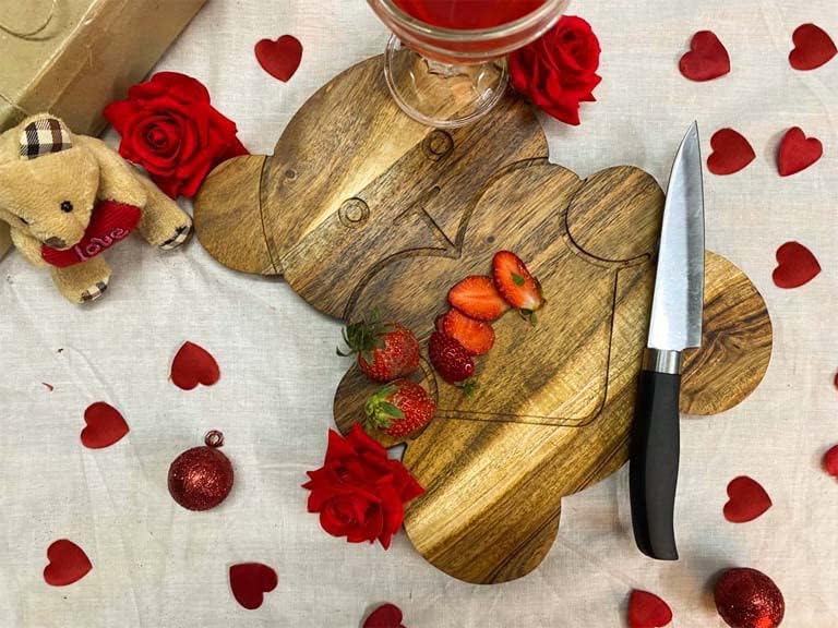 Valentine's Day Gift Organic Acacia kitchen Cutting Chopping Charcuterie Board Platter Butcher Block for Cheese and Vegetables (Teddy Bear Board 10.7"L x 9.1"W)